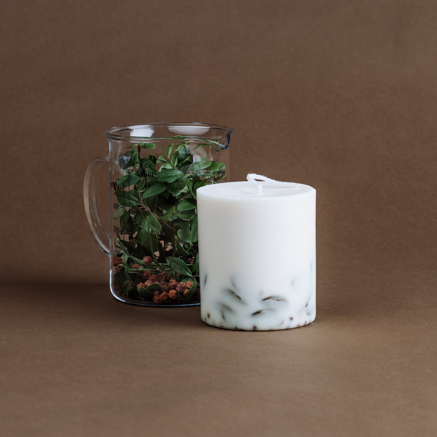 Forest berries pillar candle
