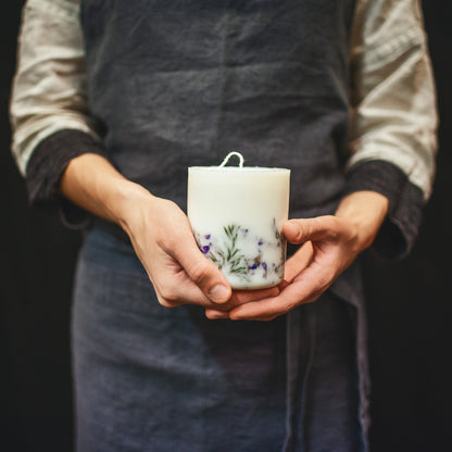 Juniper & limonium pillar candle