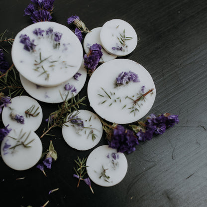 Juniper & limonium scented wax rounds
