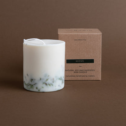 Moss pillar candle