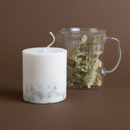 Linden flowers pillar candle