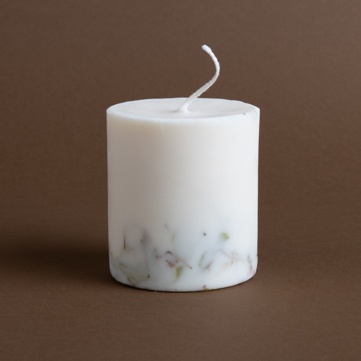 Linden flowers pillar candle