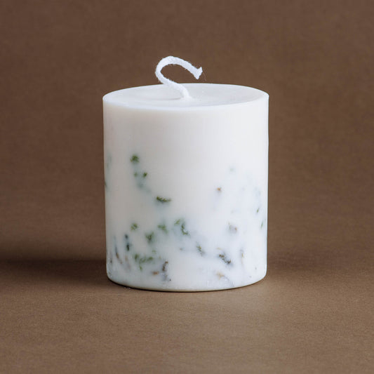 Moss pillar candle