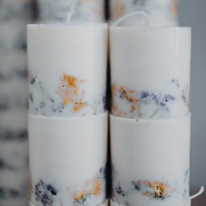 Wild flowers pillar candle