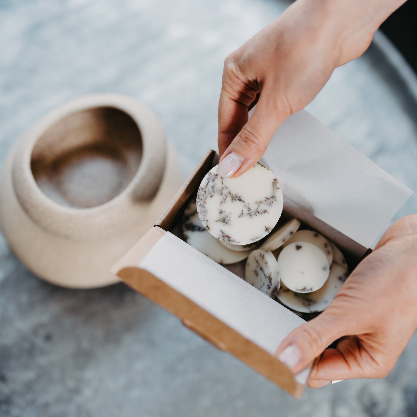 Heather scented wax rounds