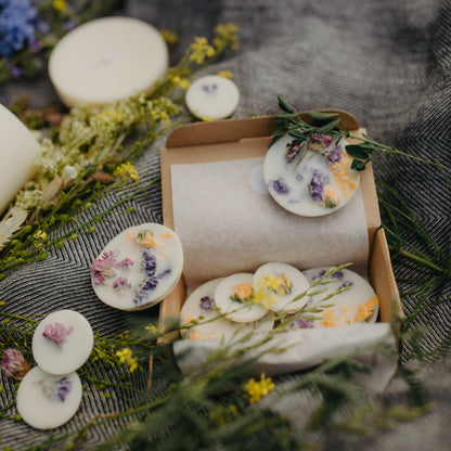 Wild flowers scented wax rounds